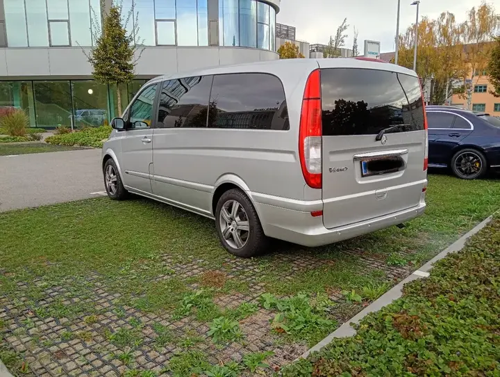 Mercedes-Benz Viano 2006 photo 2