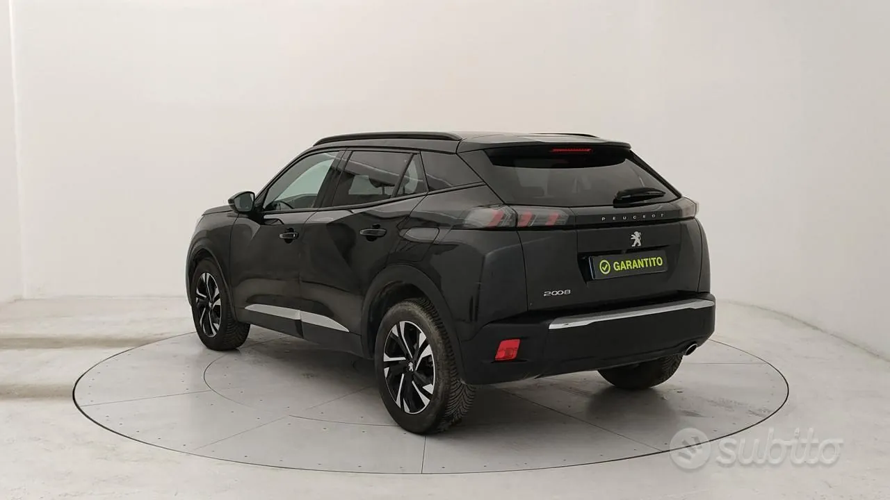 Peugeot 2008 2023 photo 3