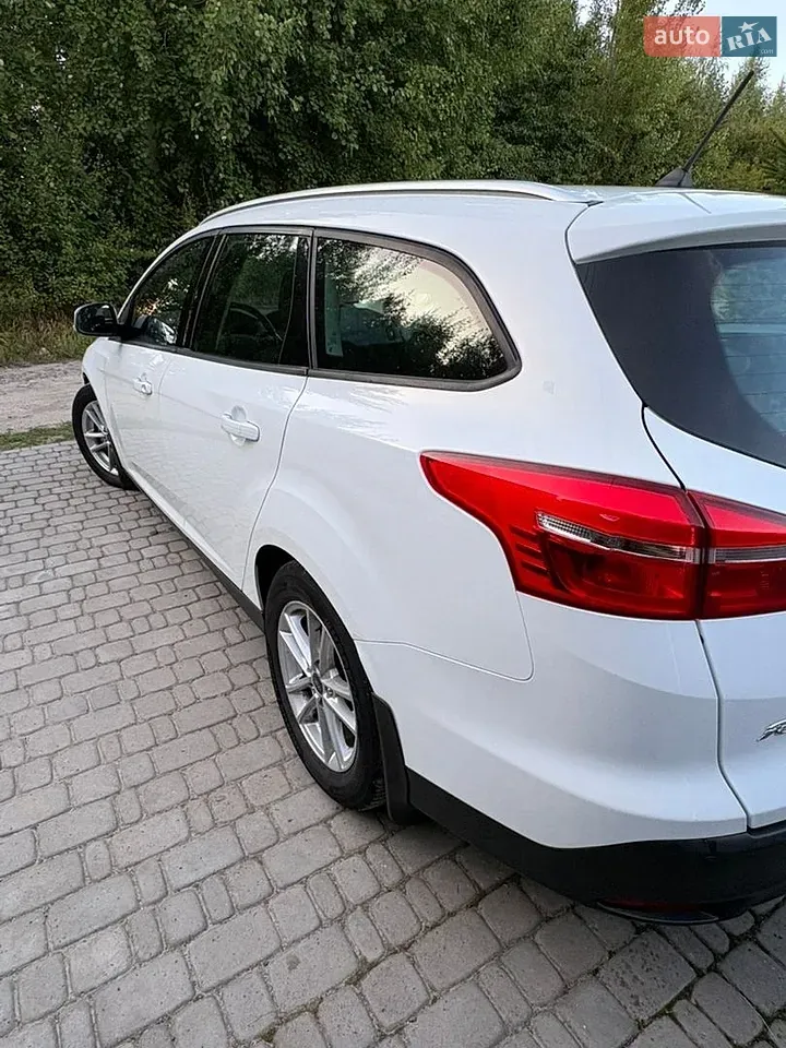 Ford Focus 2017 photo 4
