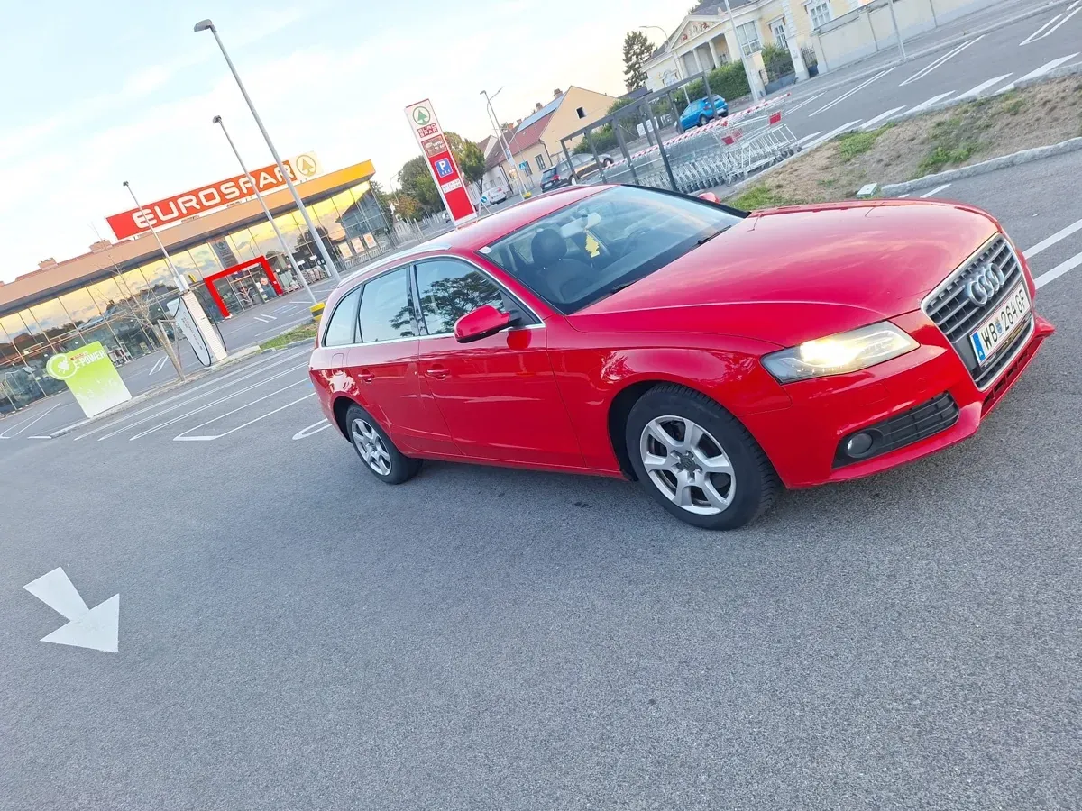 Audi A4 2009 photo 3