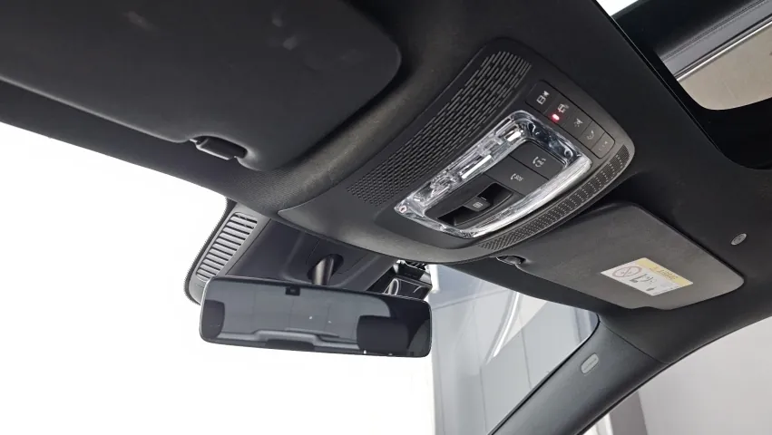 Mercedes-Benz Gla Class 2021 photo 2