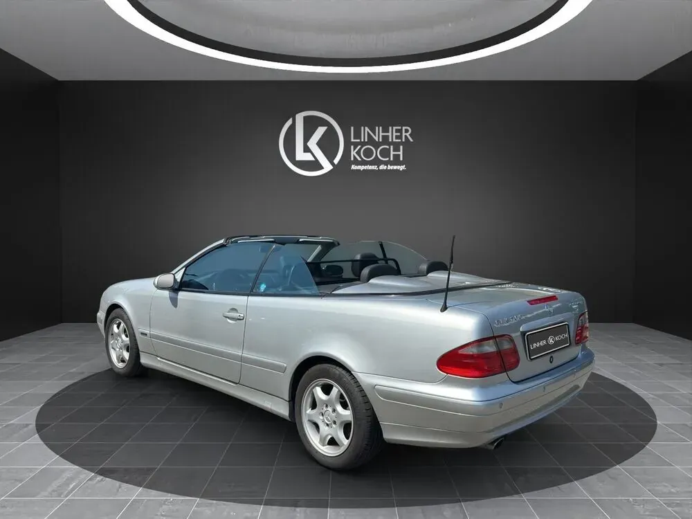 Mercedes-Benz Clk 200 Kompressor Cabriolet Avantgarde 2001 photo 3