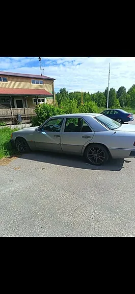 Mercedes-Benz 200 E 1991 photo 2