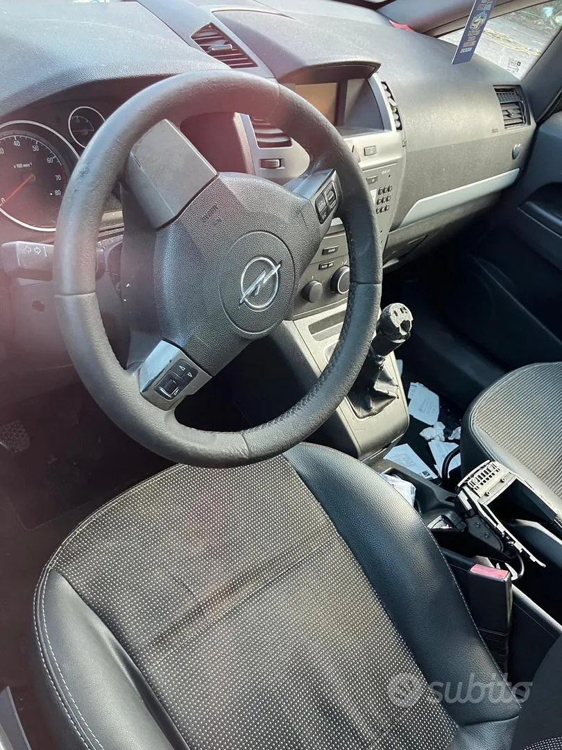 Opel Zafira 2007 photo 4