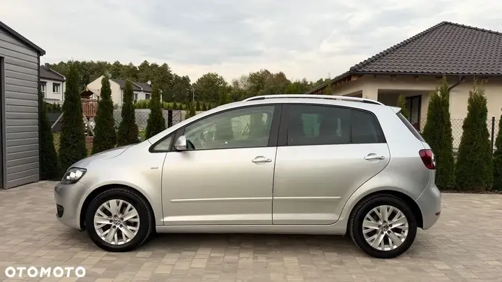 Volkswagen Golf Plus 2013 photo 2