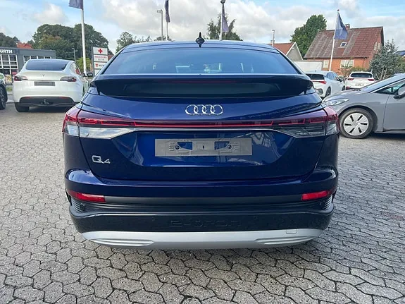 Audi Q4 E-Tron 2024 photo 3