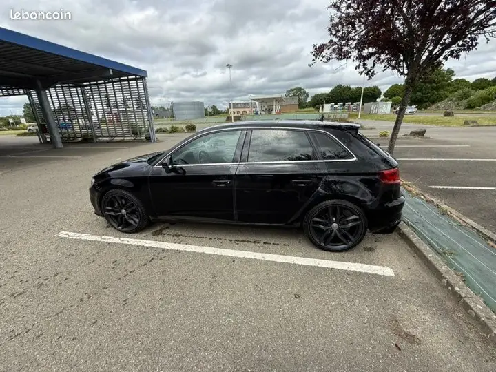 Audi A3 2015 photo 2