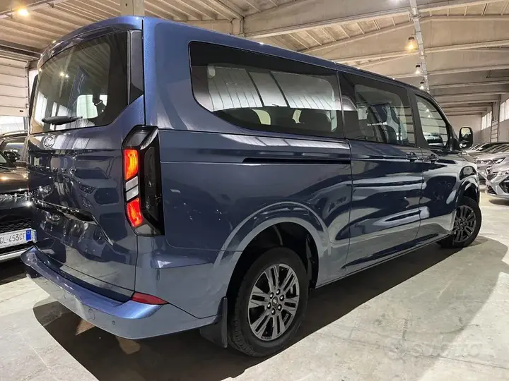 Ford Tourneo Custom 2024 photo 4