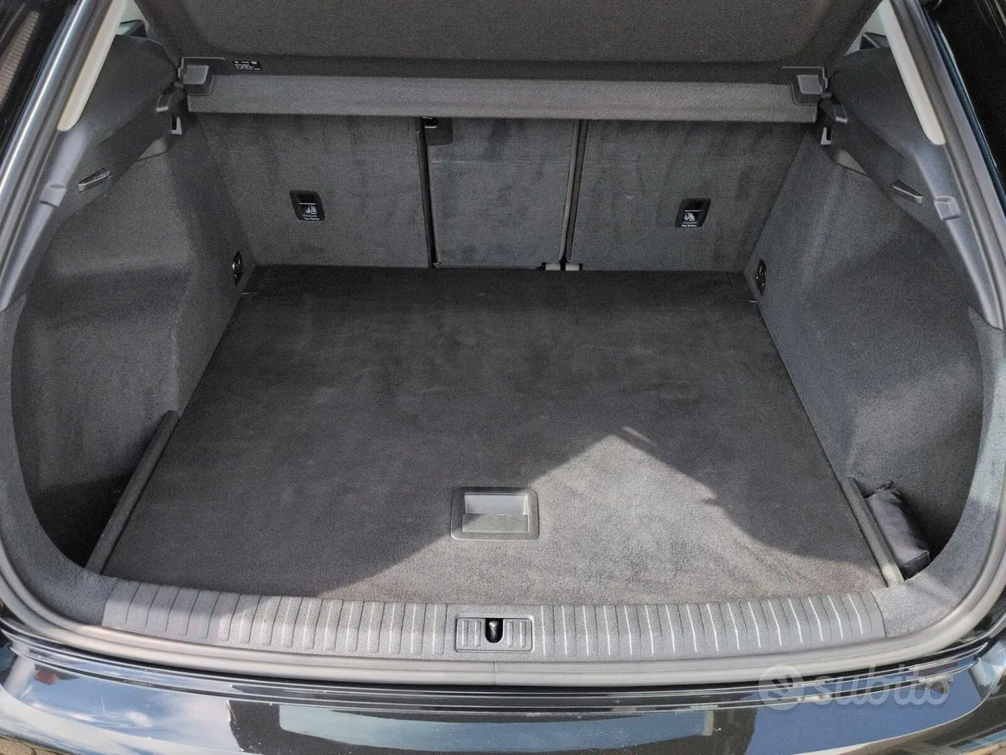 Audi Q3 2019 photo 2
