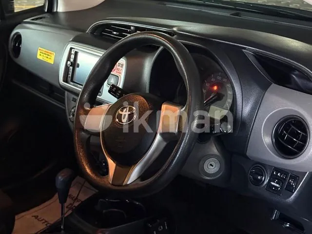 Toyota Vitz 2015 photo 3