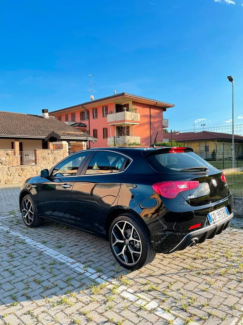 Alfa Romeo Giulietta 2020 photo 4