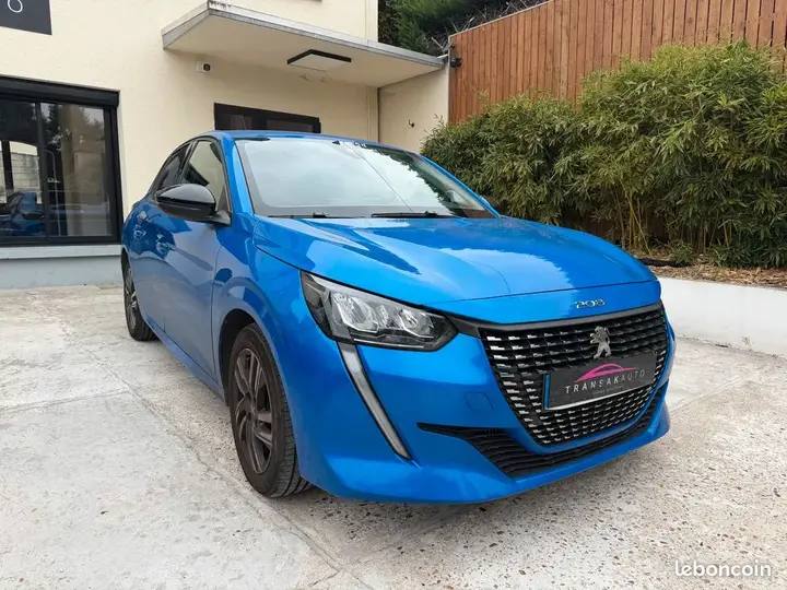 Peugeot 208 2023 photo 3