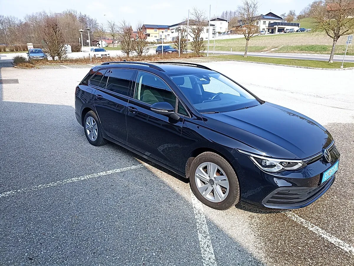 Volkswagen Golf 2023 photo 3