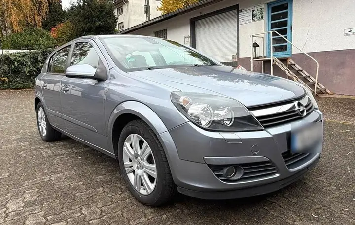 Opel Astra H