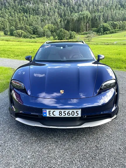 Porsche Taycan 2021 photo 3