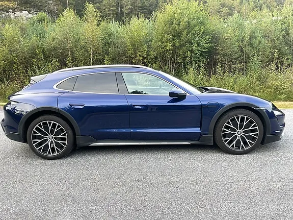 Porsche Taycan 2021 photo 4
