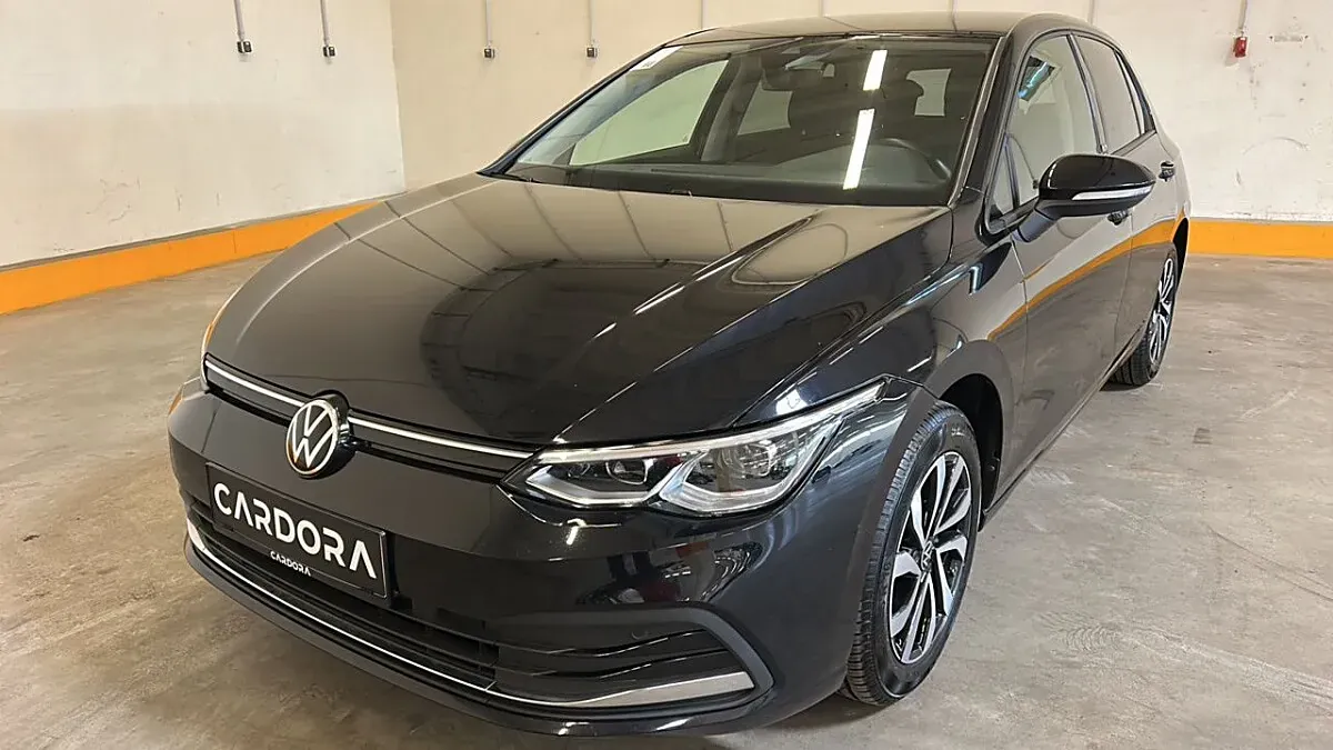 Volkswagen Golf 2022 photo 2