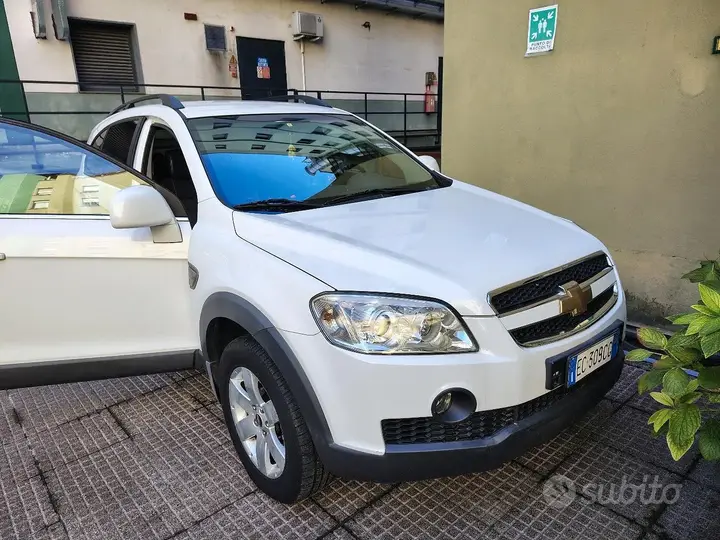 Chevrolet Captiva 2010 photo 2