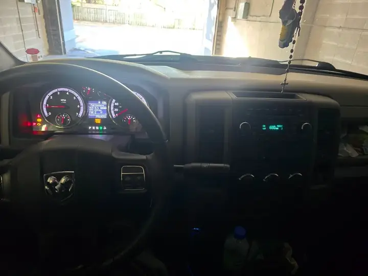 Dodge Ram 1500 2012 photo 5