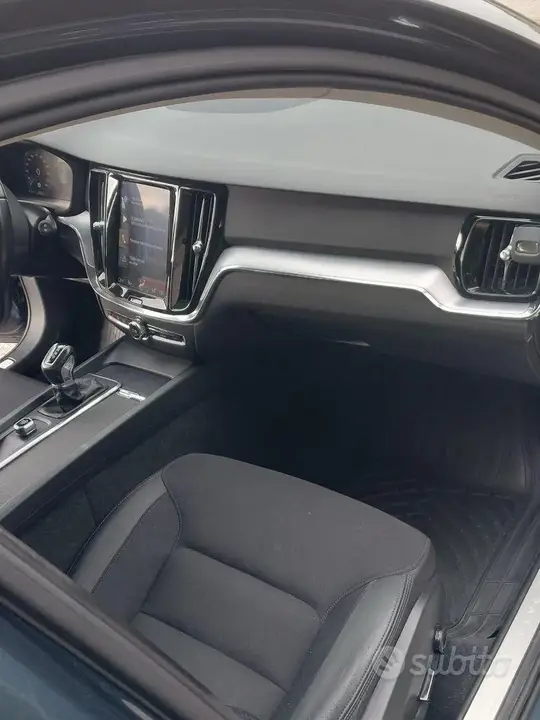 Volvo V60 2018 photo 3
