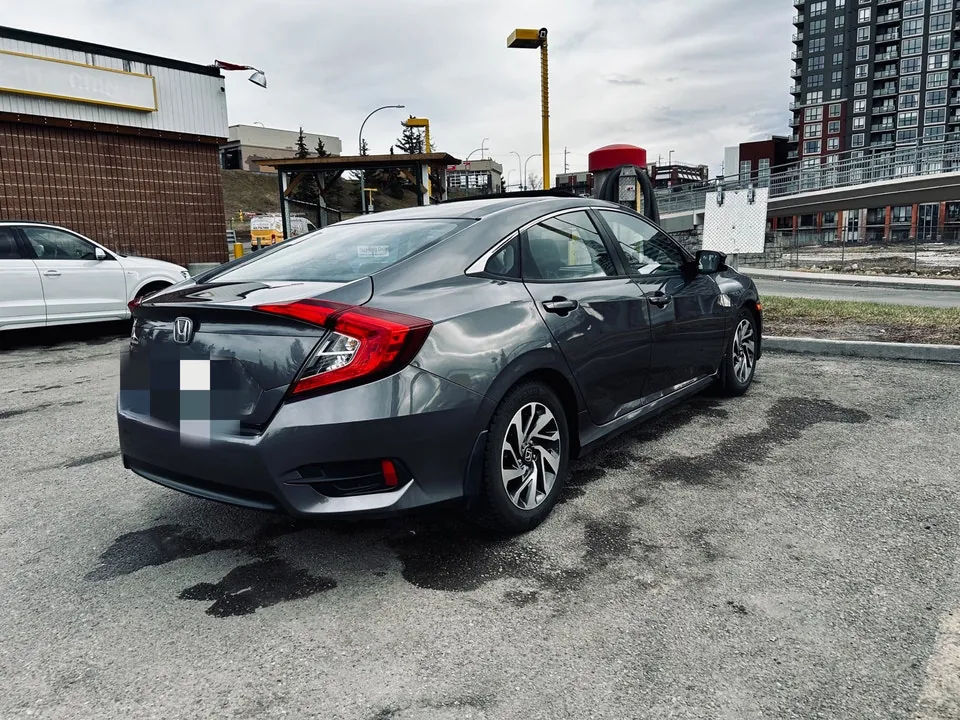 Honda Civic 2018 photo 2