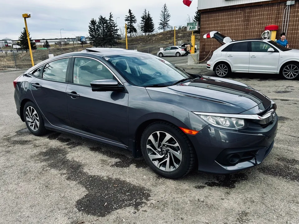 Honda Civic 2018 photo 3