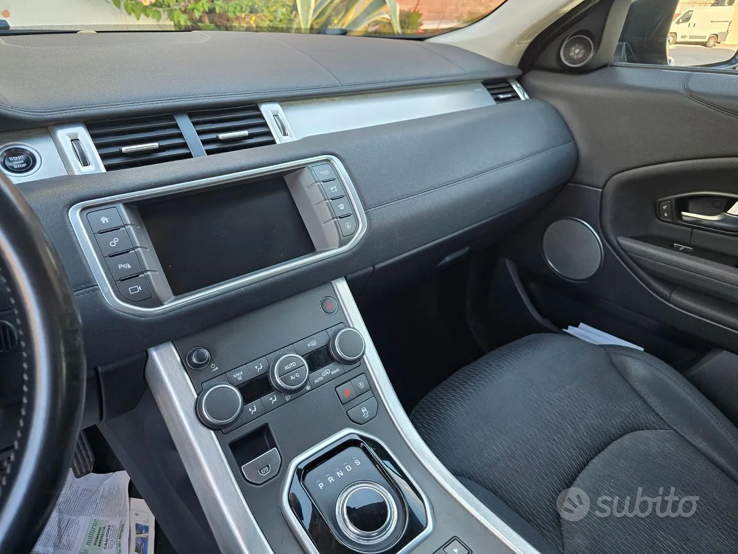 Land Rover Evoque 2018 photo 5