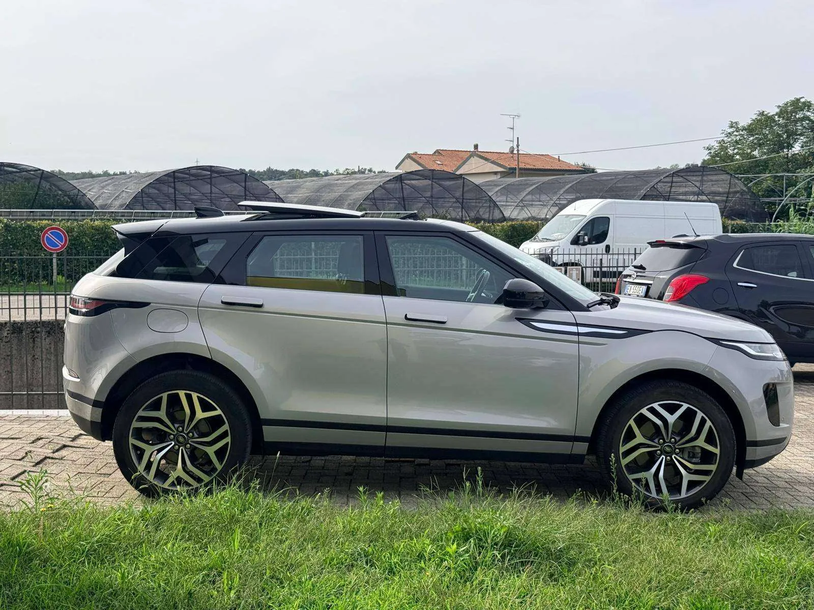 Land Rover Range Rover Evoque 2020 photo 3