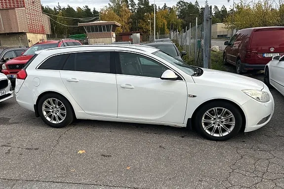 Opel Insignia 2010 photo 3