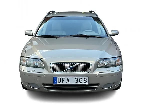 Volvo V70 2004 photo 2