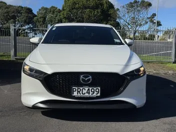 Mazda 3 2023 photo 3