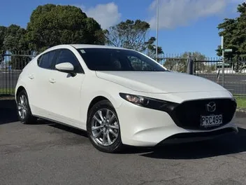 Mazda 3 2023 photo 4