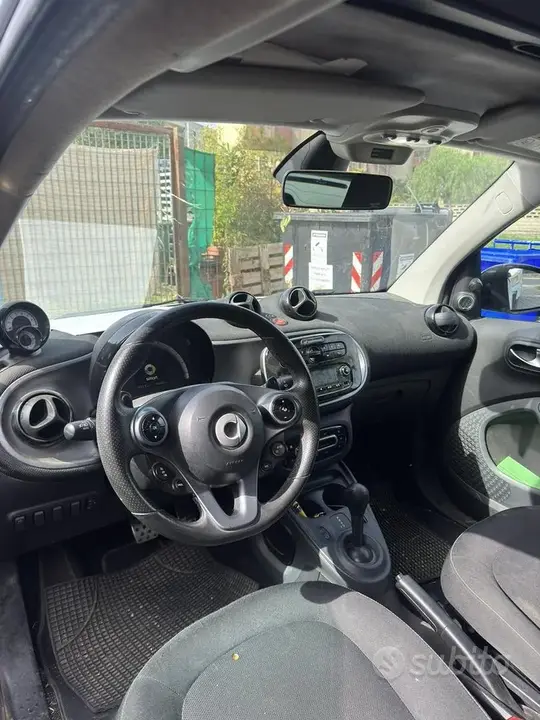 Smart Fortwo 2016 photo 4