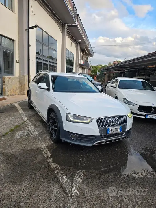 Audi A4 Allroad 2012 photo 2