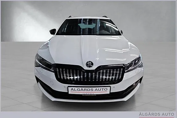 Skoda Superb 2022 photo 2