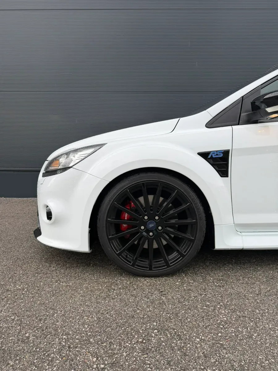 Ford Focus 2009 photo 3
