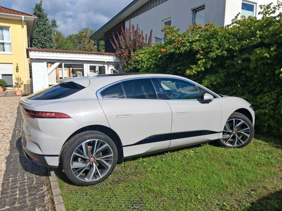 Jaguar I-Pace