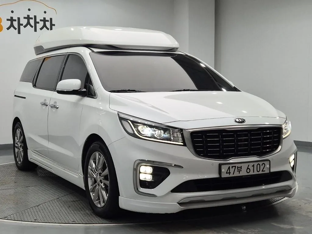 Kia Carnival 2018 photo 4