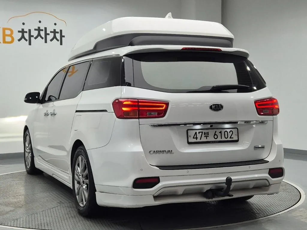 Kia Carnival 2018 photo 2