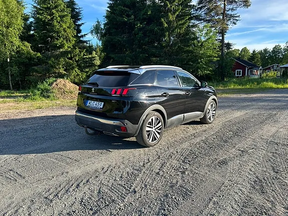 Peugeot 3008 2018 photo 2
