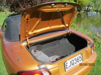 Mazda Roadster 1998 photo 4