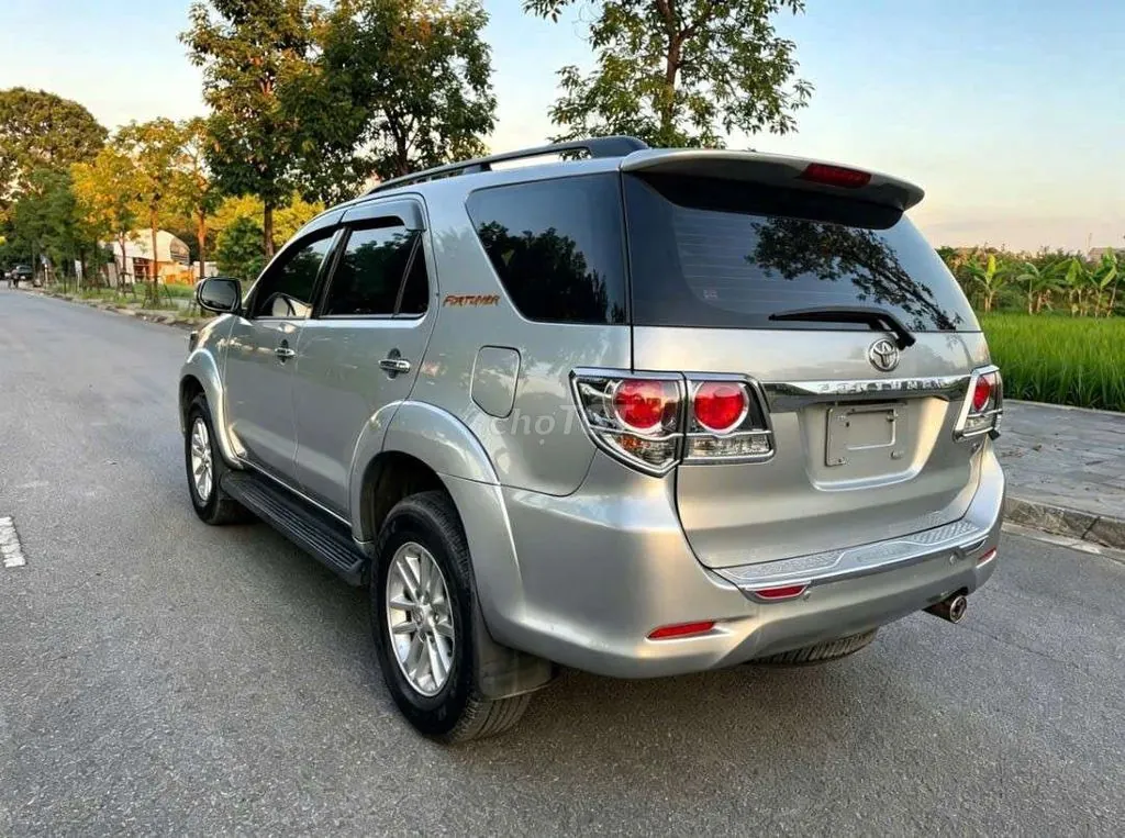 Toyota Fortuner 2013 photo 5