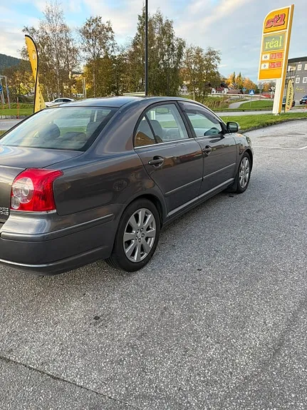 Toyota Avensis 2007 photo 2