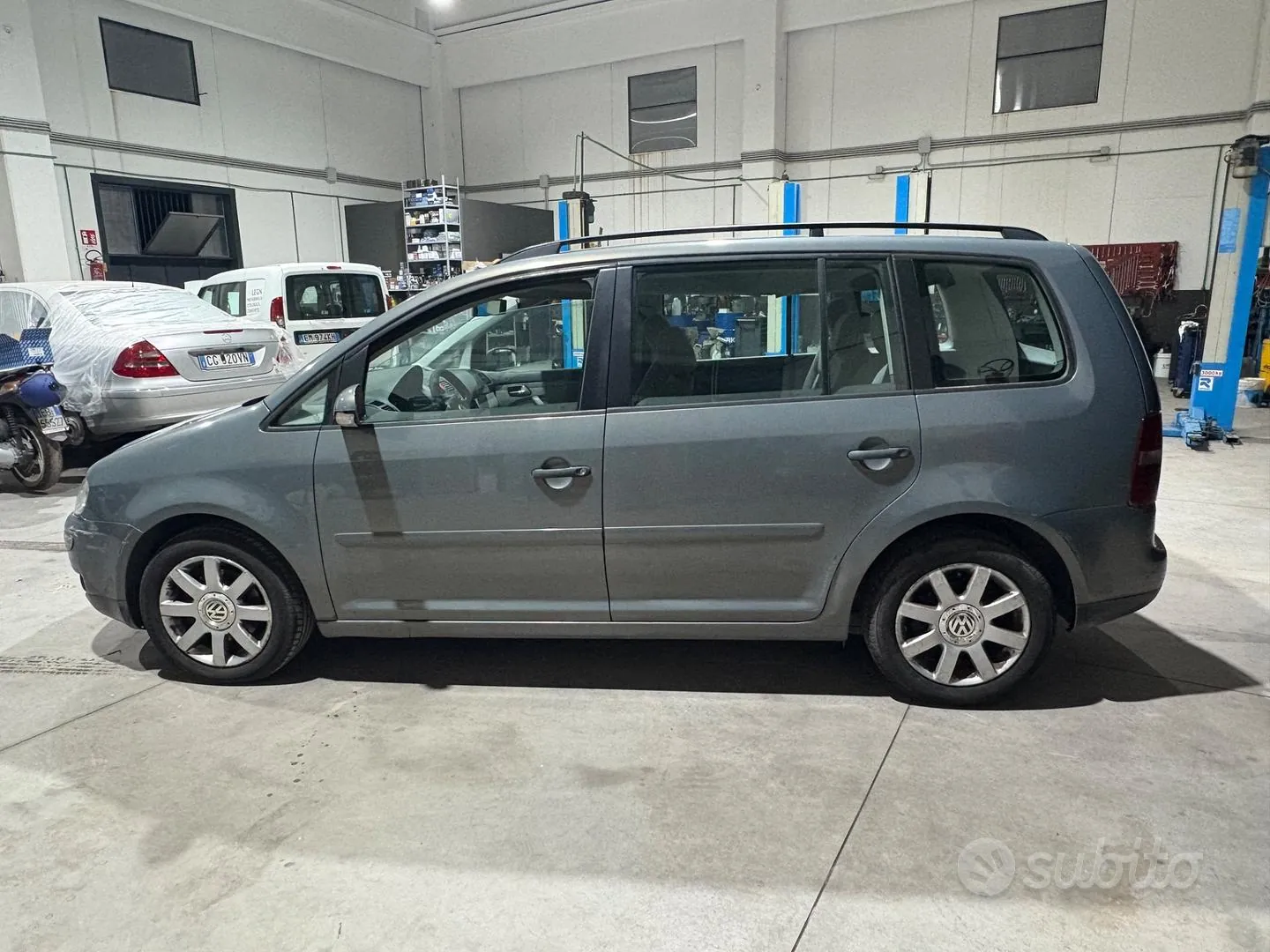 Volkswagen Touran 2006 photo 5