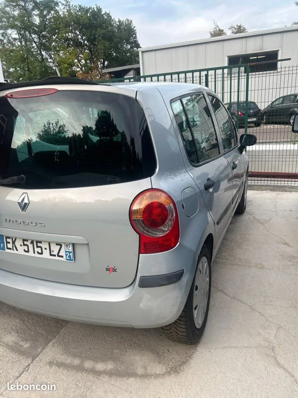 Renault Modus 2004 photo 3