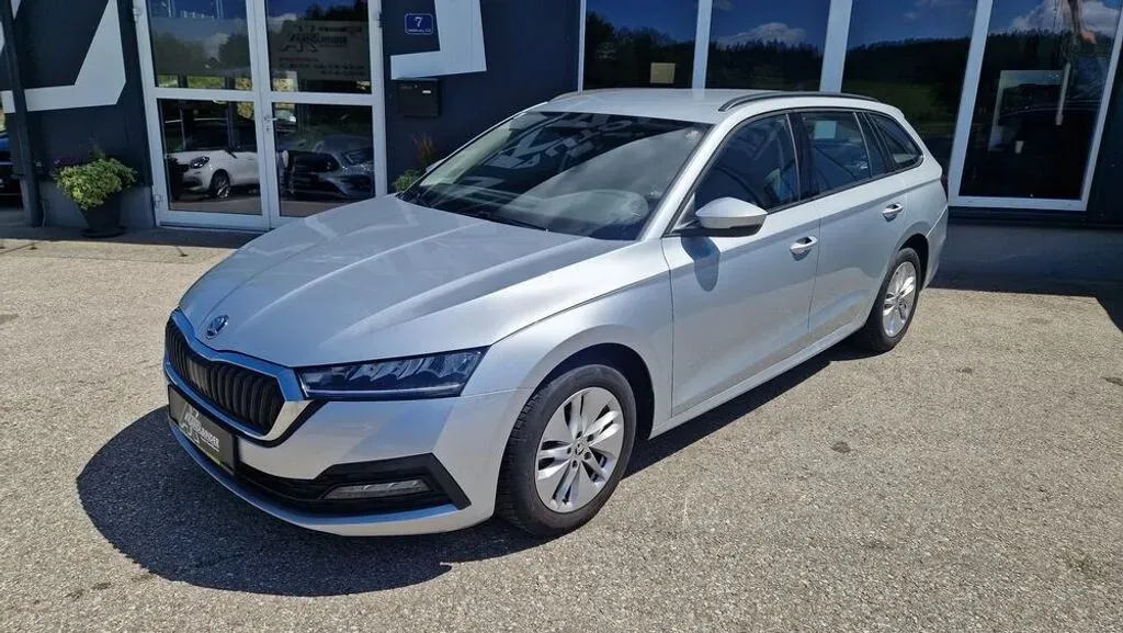 Skoda Octavia 2023 photo 3