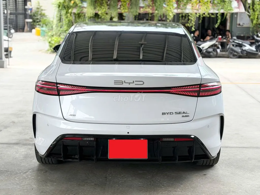 BYD Seal 2025 photo 2