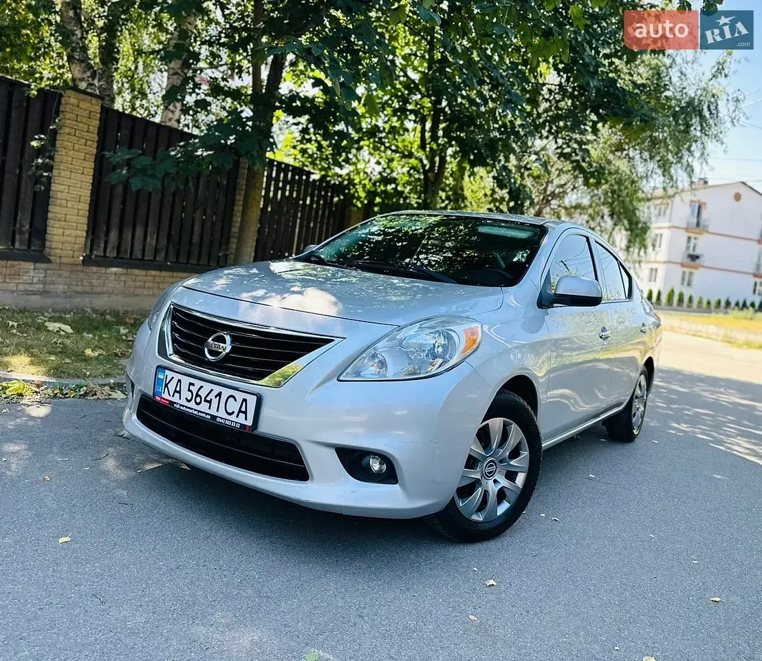 Nissan Versa