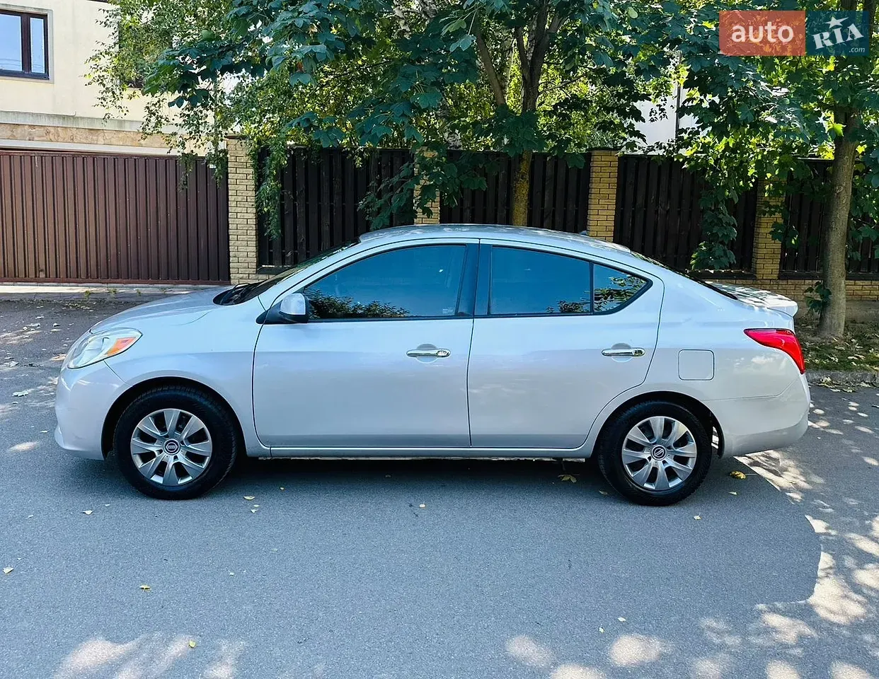 Nissan Versa 2013 photo 4
