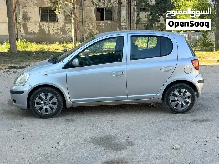 Toyota Yaris 2005 photo 2